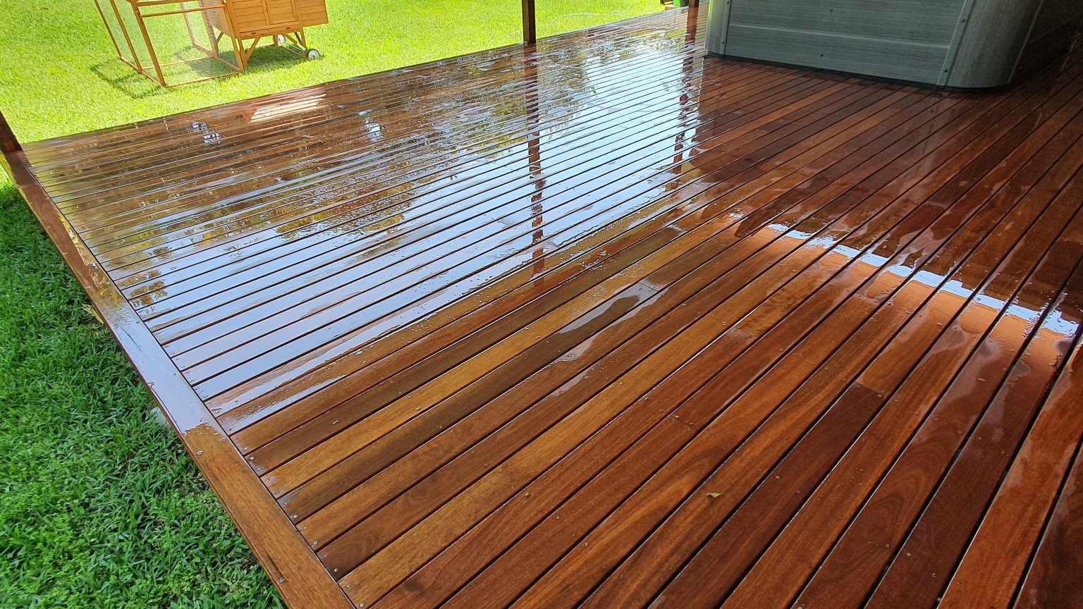 Staining & Sealing - Hutchinson Fence & Deck Company