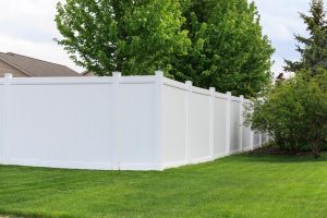 vinyl fence hutchinson ks